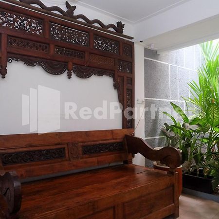 Ndliman House Near Ugm Jogja Mitra Reddoorz Hotel Kejayan ภายนอก รูปภาพ