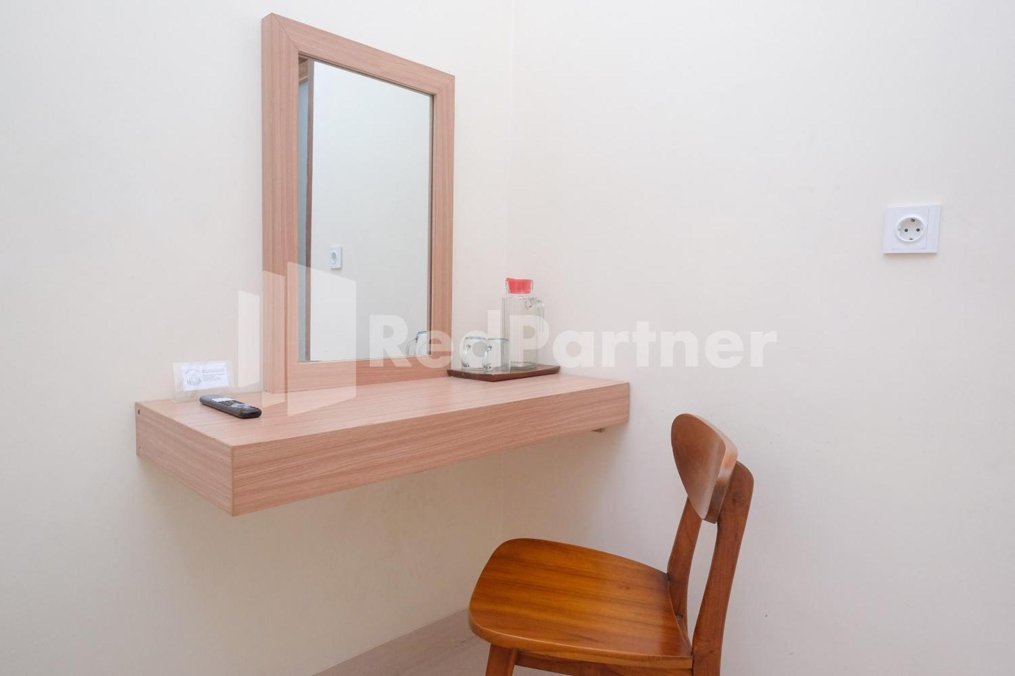 Ndliman House Near Ugm Jogja Mitra Reddoorz Hotel Kejayan ภายนอก รูปภาพ