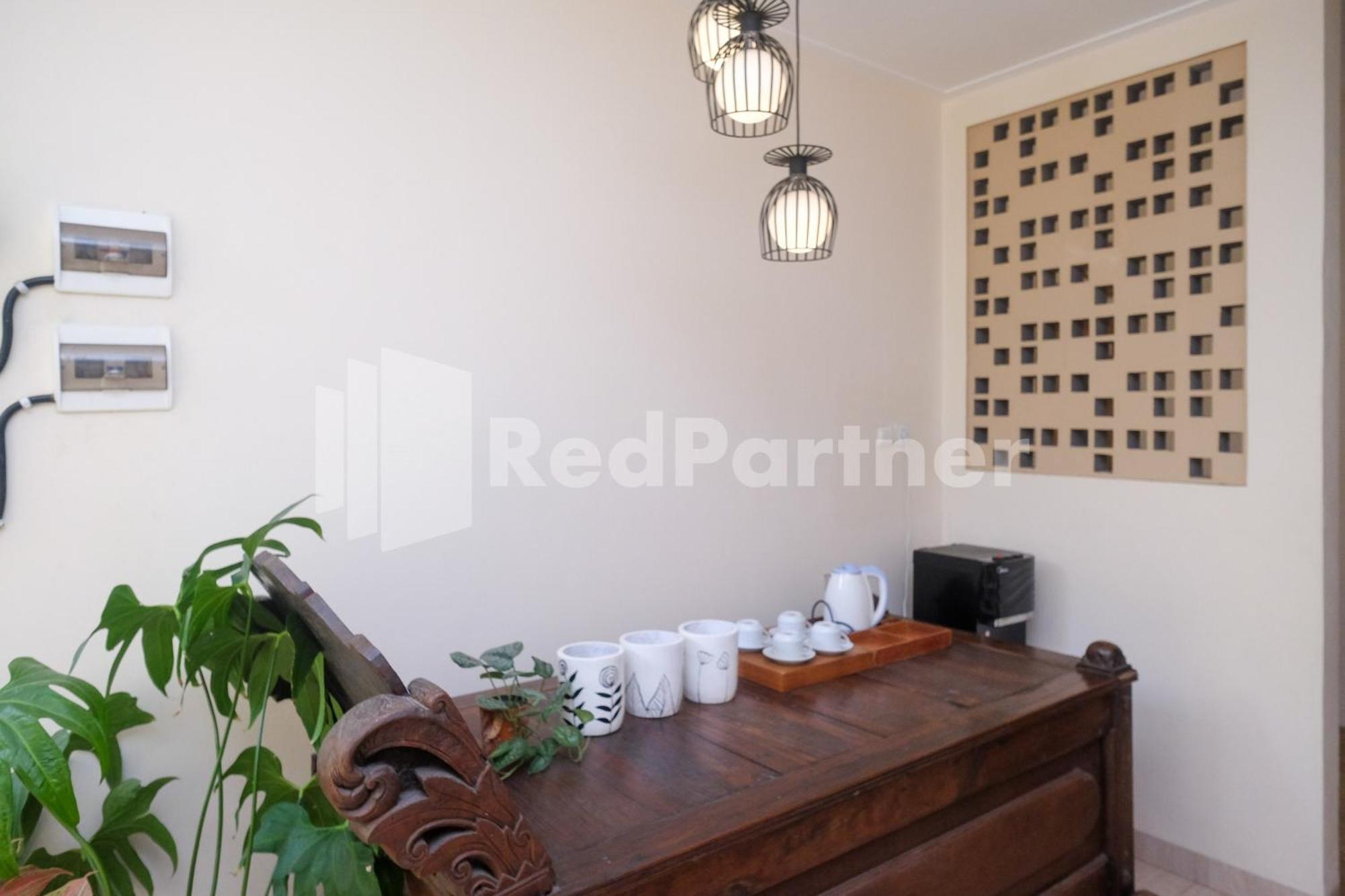 Ndliman House Near Ugm Jogja Mitra Reddoorz Hotel Kejayan ภายนอก รูปภาพ