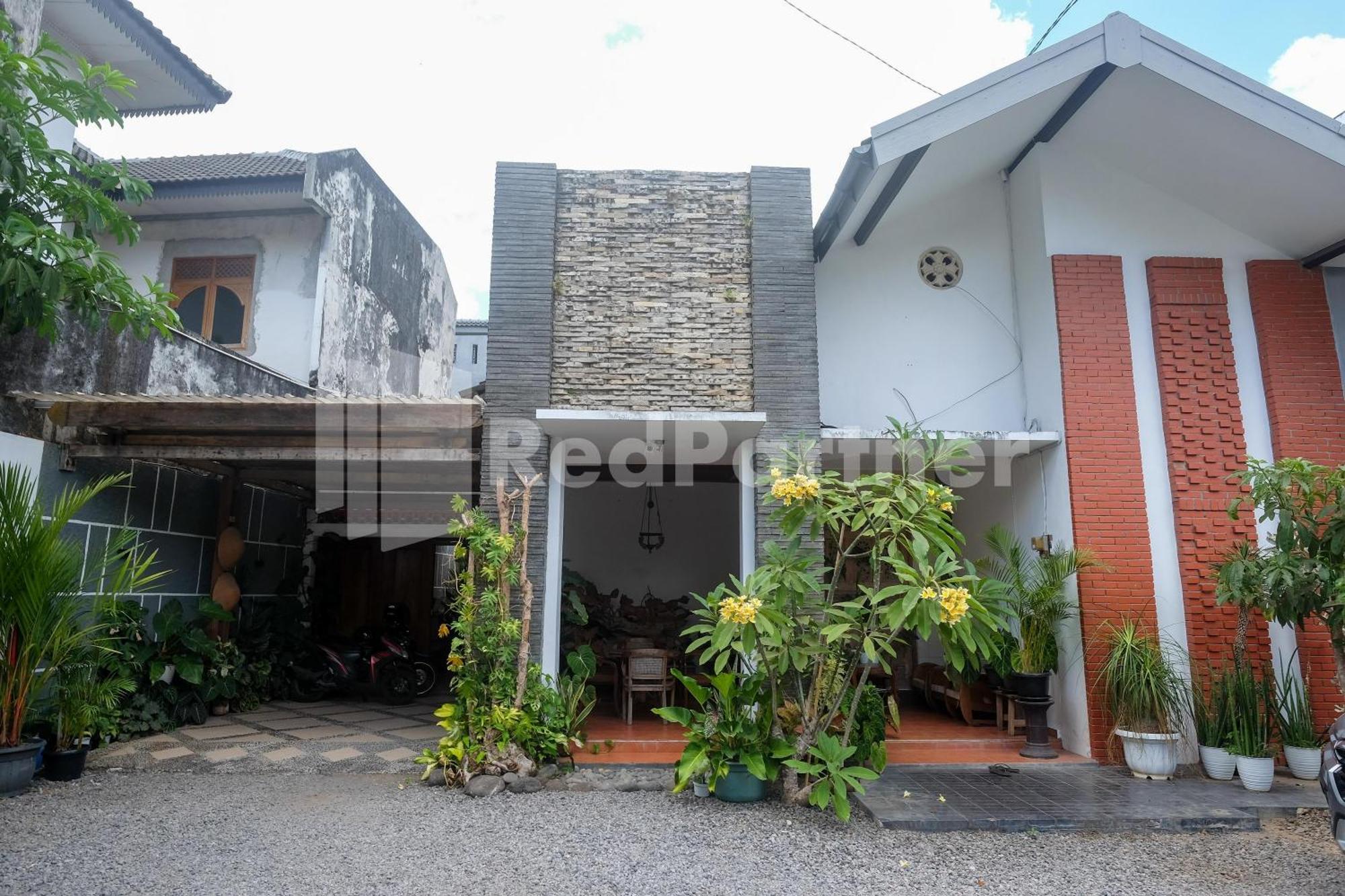 Ndliman House Near Ugm Jogja Mitra Reddoorz Hotel Kejayan ภายนอก รูปภาพ