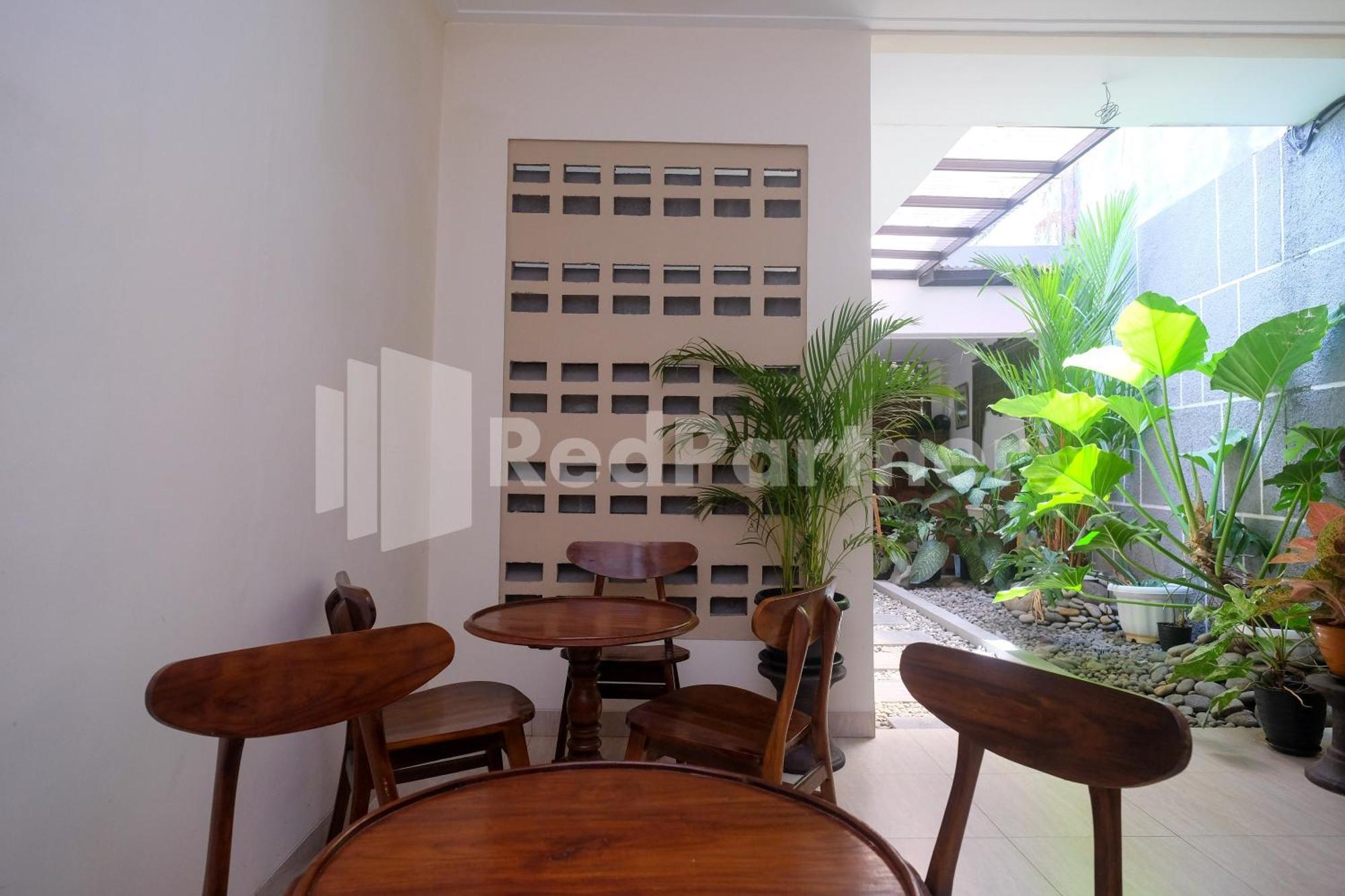Ndliman House Near Ugm Jogja Mitra Reddoorz Hotel Kejayan ภายนอก รูปภาพ