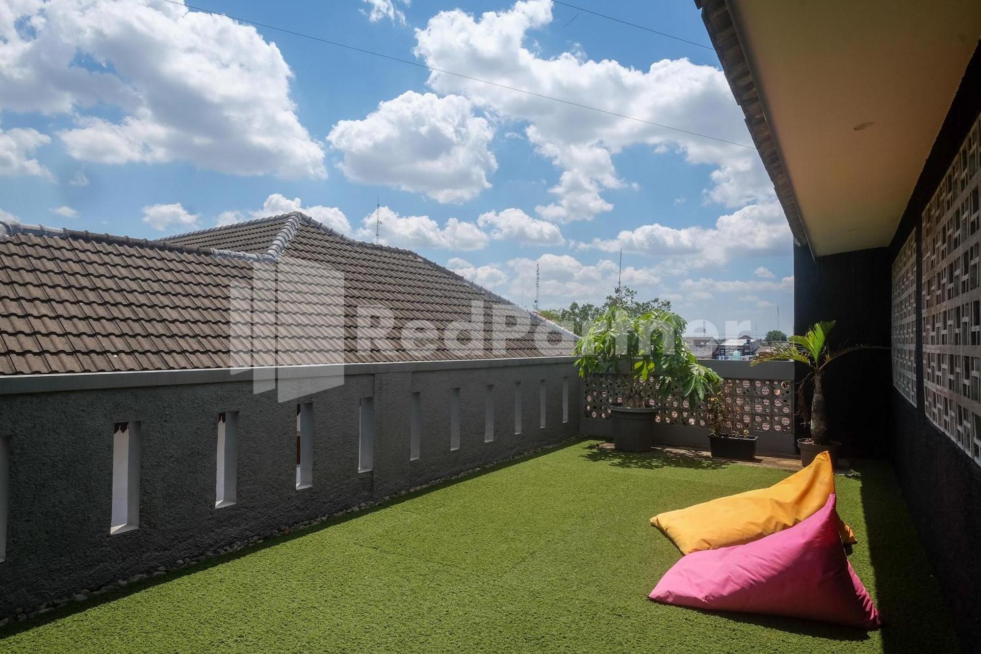 Ndliman House Near Ugm Jogja Mitra Reddoorz Hotel Kejayan ภายนอก รูปภาพ